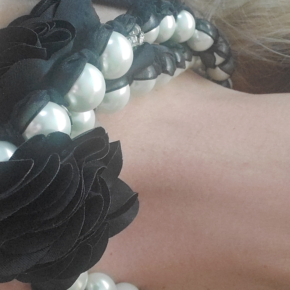 Bold Chunky Choker - image 2